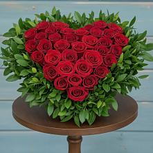 Цветочная композиция из Розы в виде сердца в Козуль