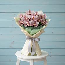 Букет цветов из:  Орхидеи и Розы #REPLACE_PRED# Козуль