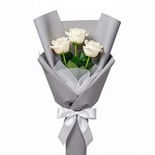 Букет 3 белые розы в Козуль