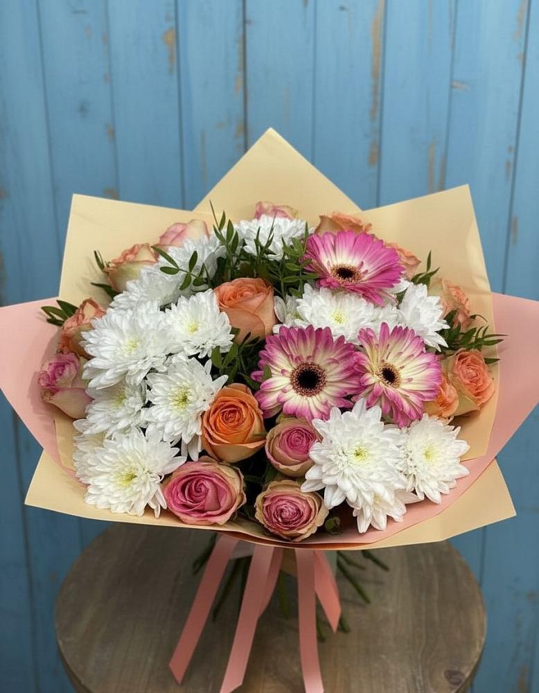 Букет цветов из: Розы, Герберы и Хризантемы в Козуль
