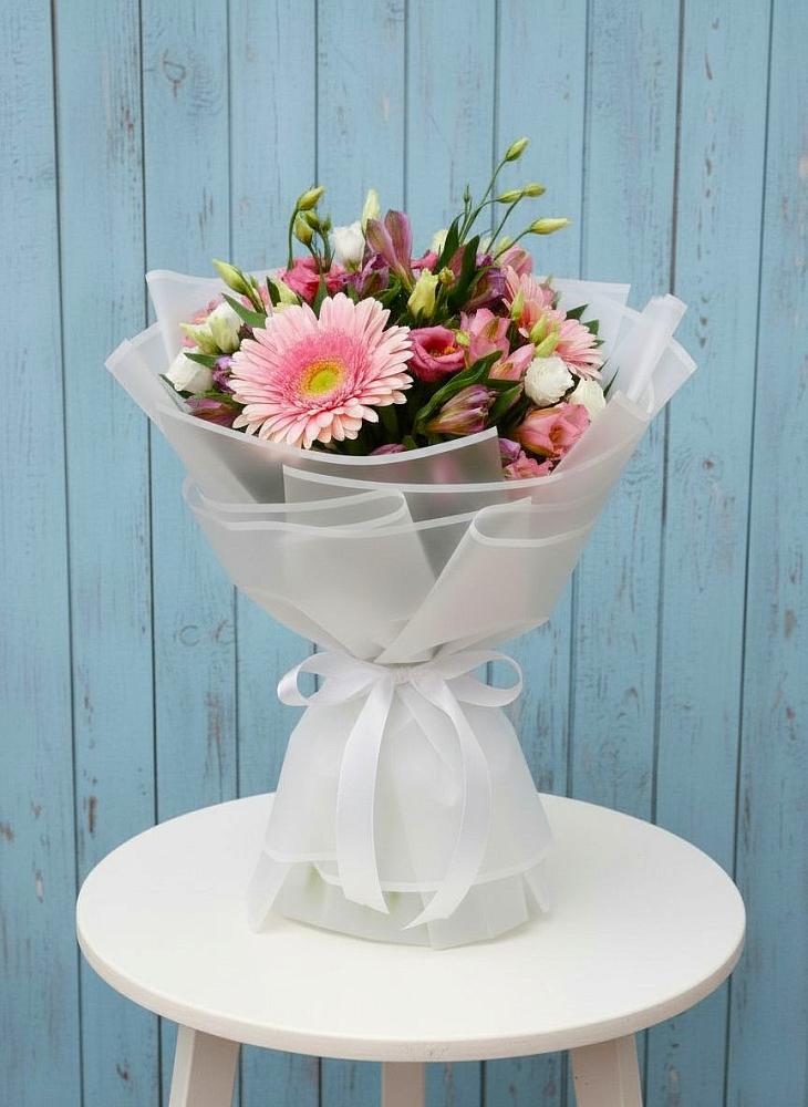 Букет цветов из: Герберы, Альстромерии и Лизиантусы в Козуль