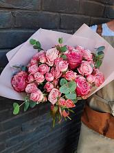 Букет розы в пальмах в Козуль Букет цветов из: Розы в Козуль
