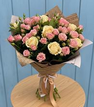 Букет цветов из:  Розы в Козуль