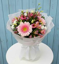 Букет цветов из:  Герберы, Альстромерии и Лизиантусы в Козуль