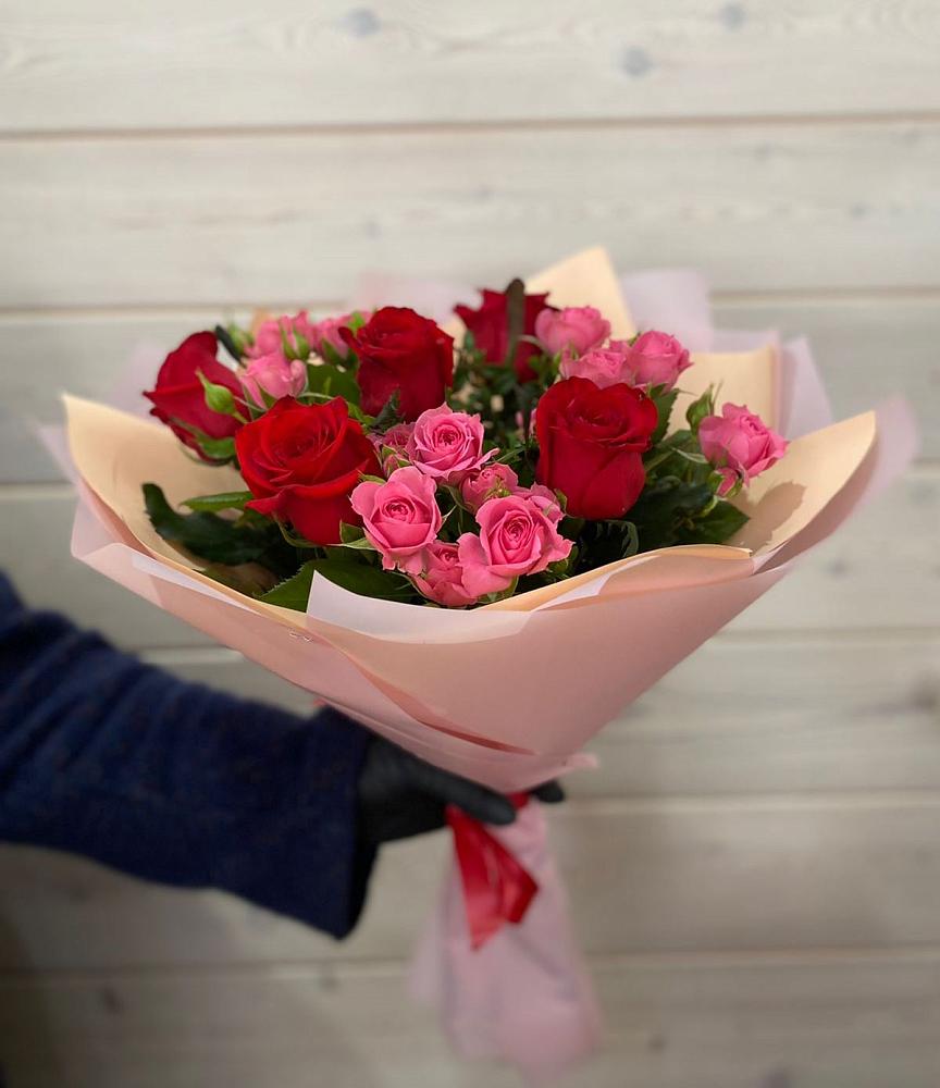 Букет цветов из: Розы в Козуль