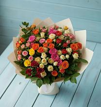 Букет Микс из разноцветных кустовых роз в Козуль
