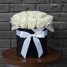 Цветочная композиция из Розы в шляпной коробке в Козуль